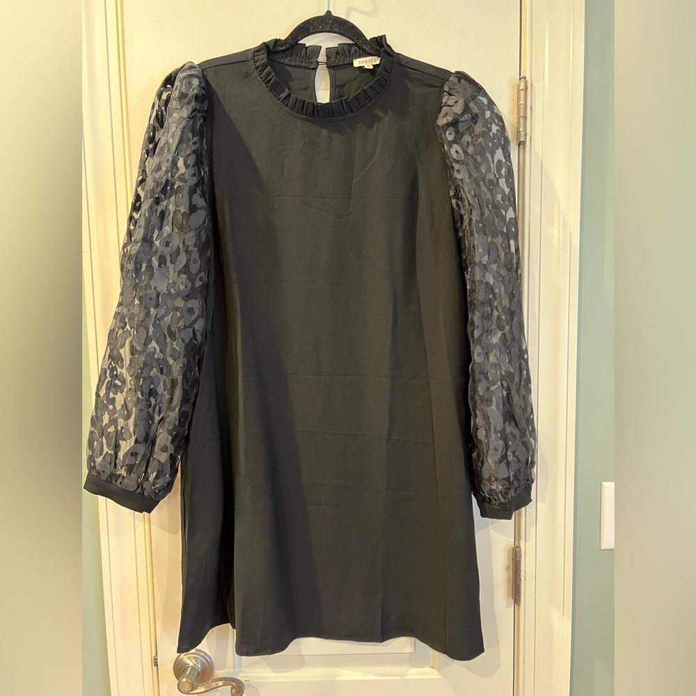 Jodifl Black Shift Dress